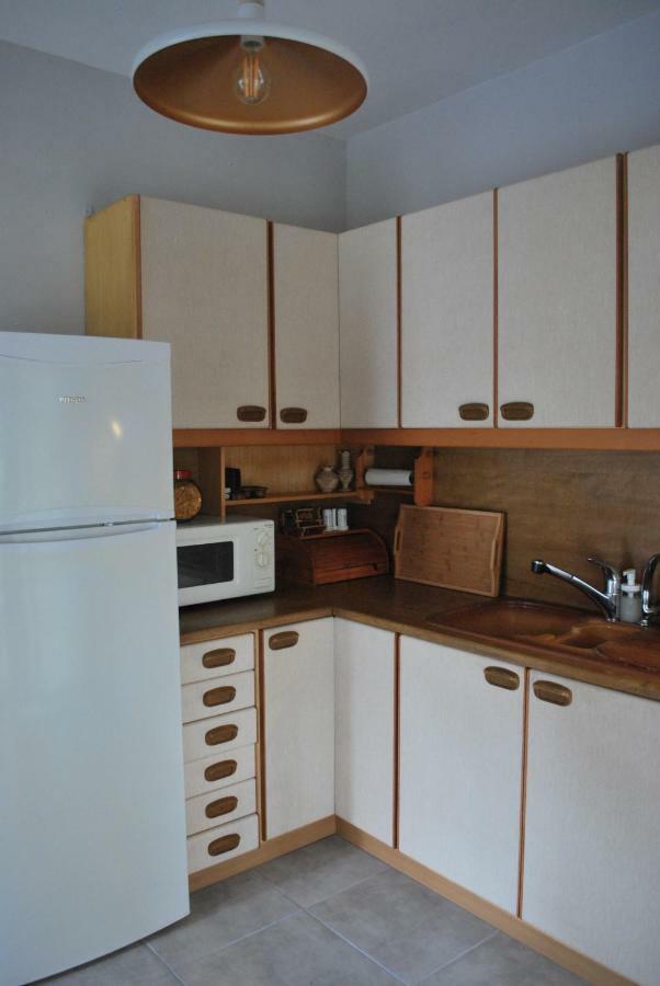 Cornelia Apartment Palaiontsiflikion Luaran gambar