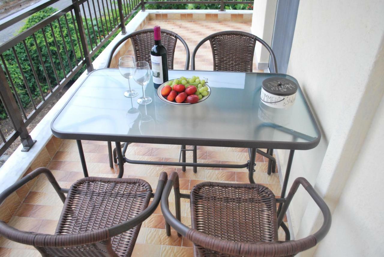 Cornelia Apartment Palaiontsiflikion Luaran gambar